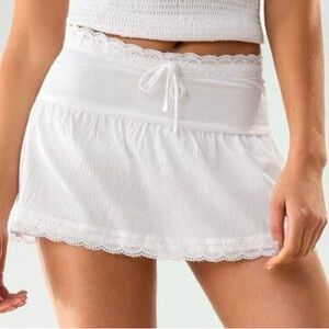 White Lace Trim Mini Skirt